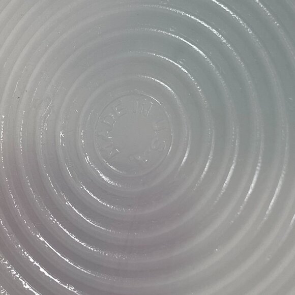 Cherries and Bows - Dessert/Salad Plate - MacBeth-Evans Petalware - 1930's - EUC - Picture 5 of 6